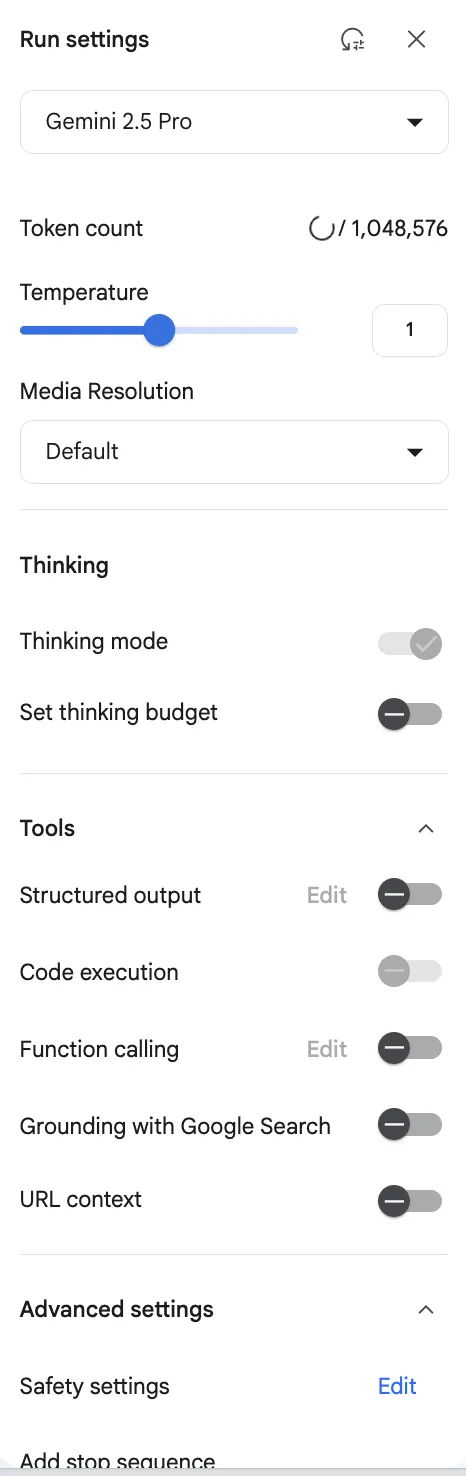 モデルの選択や応答の調整を行う設定パネルt
