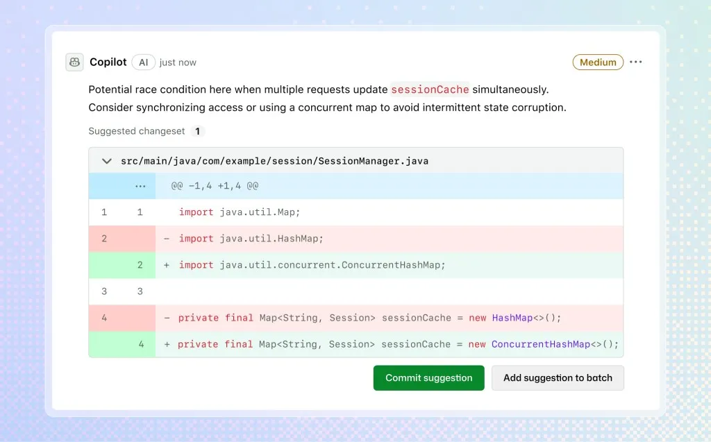 Copilot code reviewの実画面（race condition検出と修正提案）