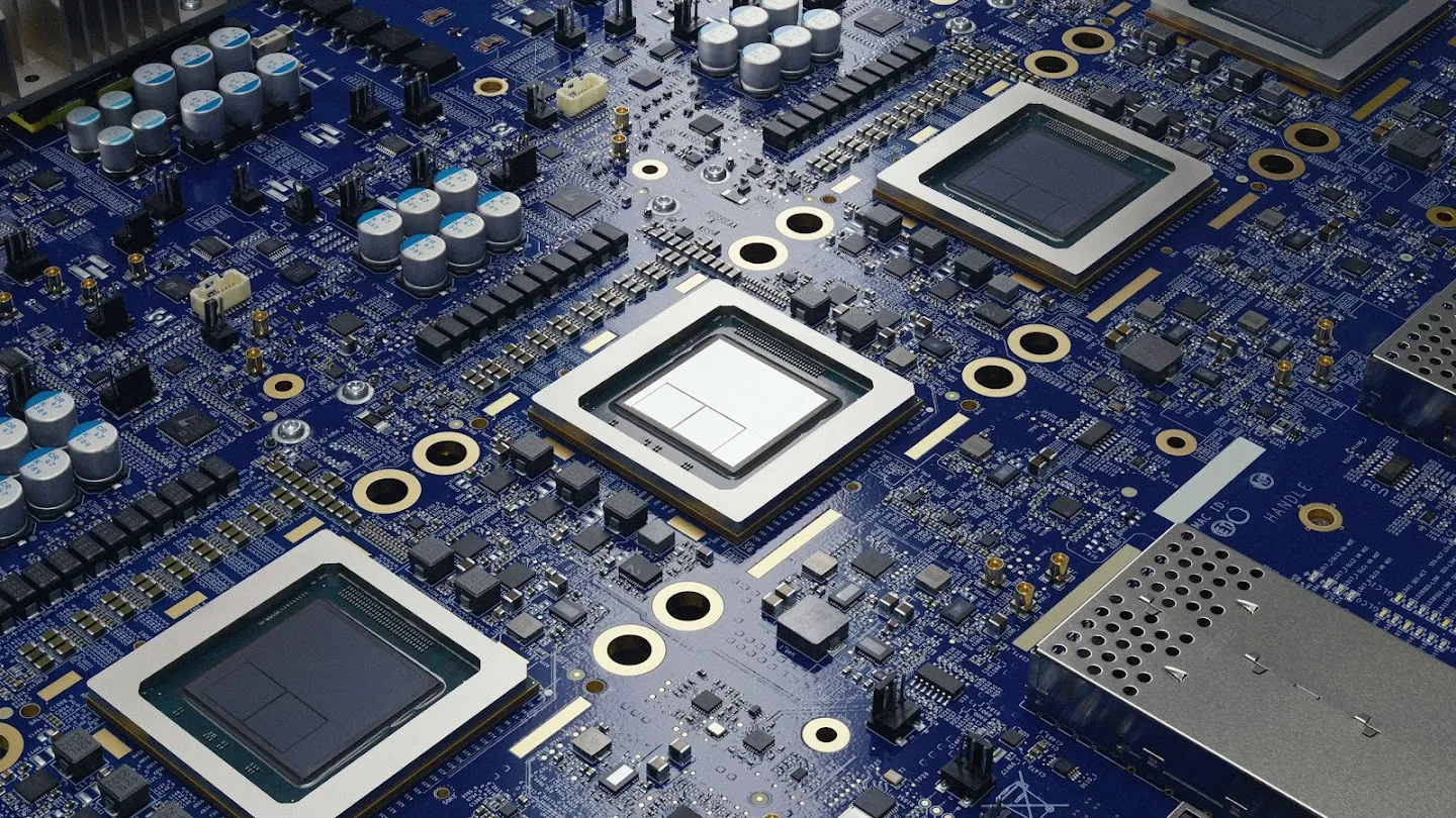 Google TPU Trilliumのクローズアップ写真